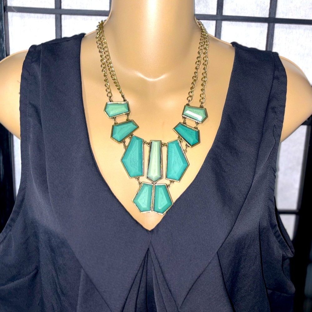 Elegant Gold and Turquoise Statement Necklace